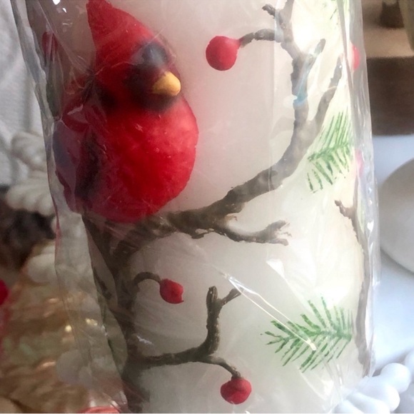 NEW! 2) Christmas Red Cardinal Wax Pillar Candles - Picture 2 of 5